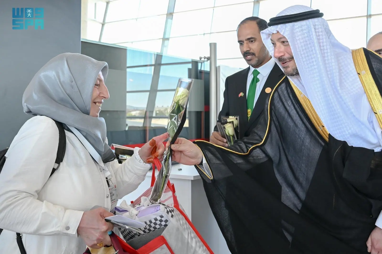 سفير خادم الحرمين الشريفين لدى تركيا يتفقد صالة مبادرة طريق مكة في مطار إيسنبوغا الدولي بأنقرة
