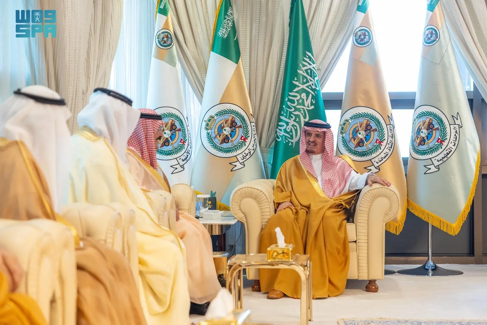 نائب وزير الحرس الوطني يستقبل عددًا من أمراء الأفواج