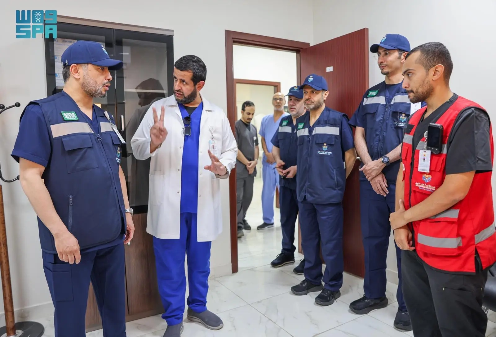 الدكتور المحسن يتفقد مستشفى قوى الأمن والمستشفى الميداني بمشعر عرفات والمراكز الصحية في مكة المكرمة والمشاعر المقدسة