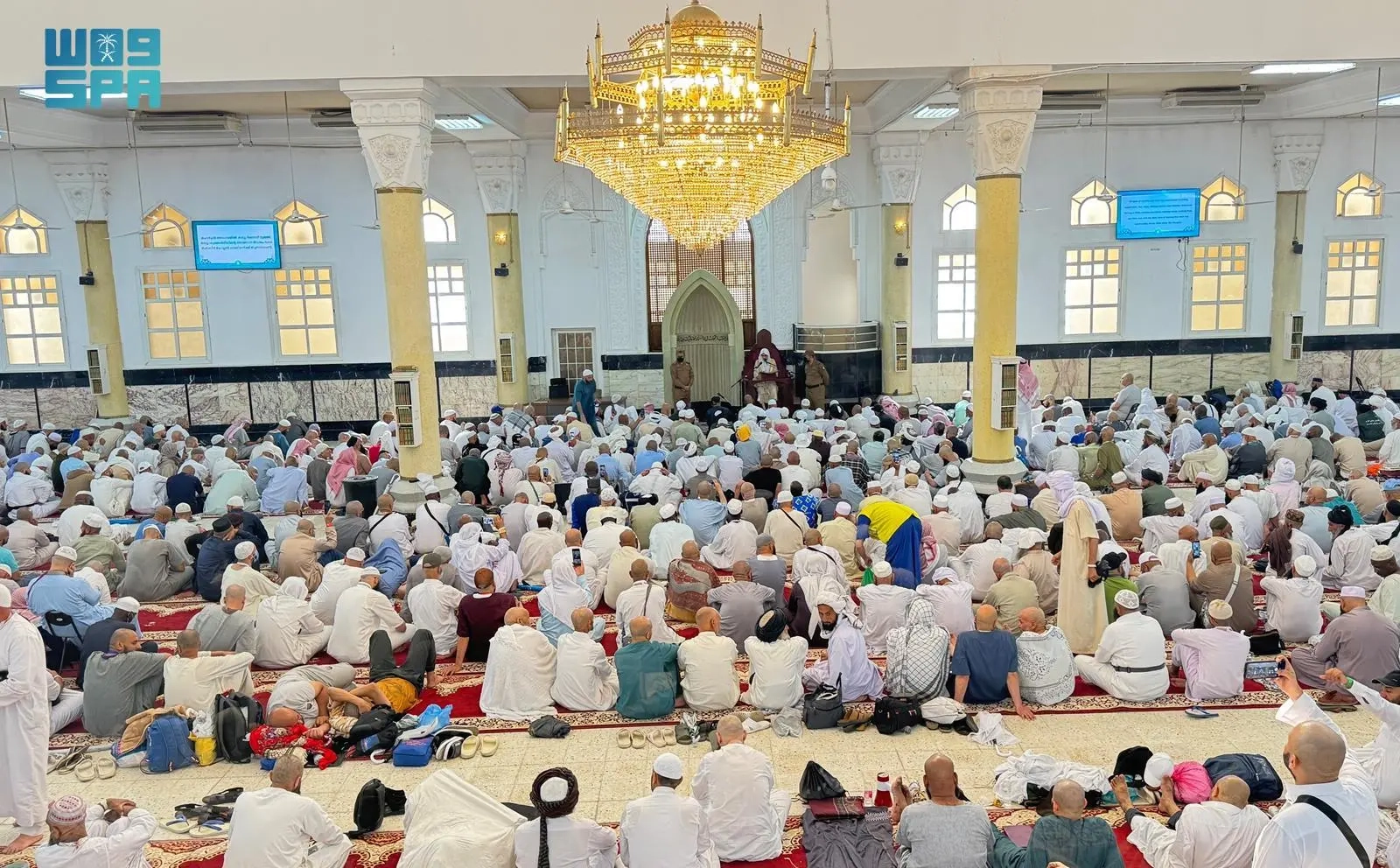 'الشؤون الإسلامية' تنظم محاضرتين توعويتين في مسجد الخيف