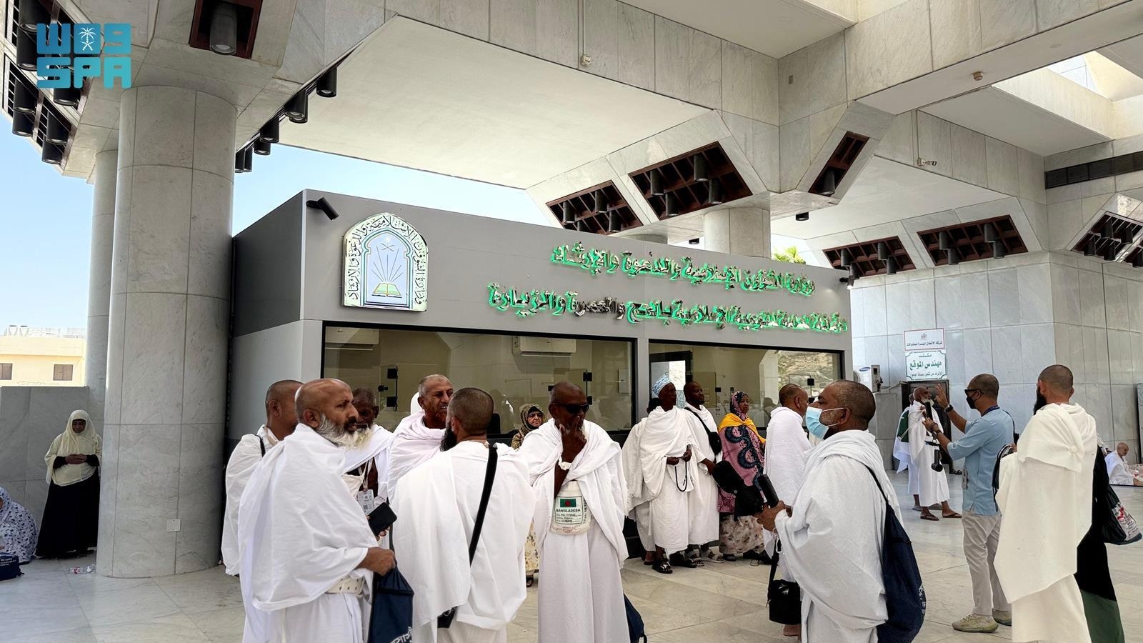 'الشؤون الإسلامية' تكثّف جهودها التوعوية في مسجد التنعيم تزامنًا مع توافد المعتمرين