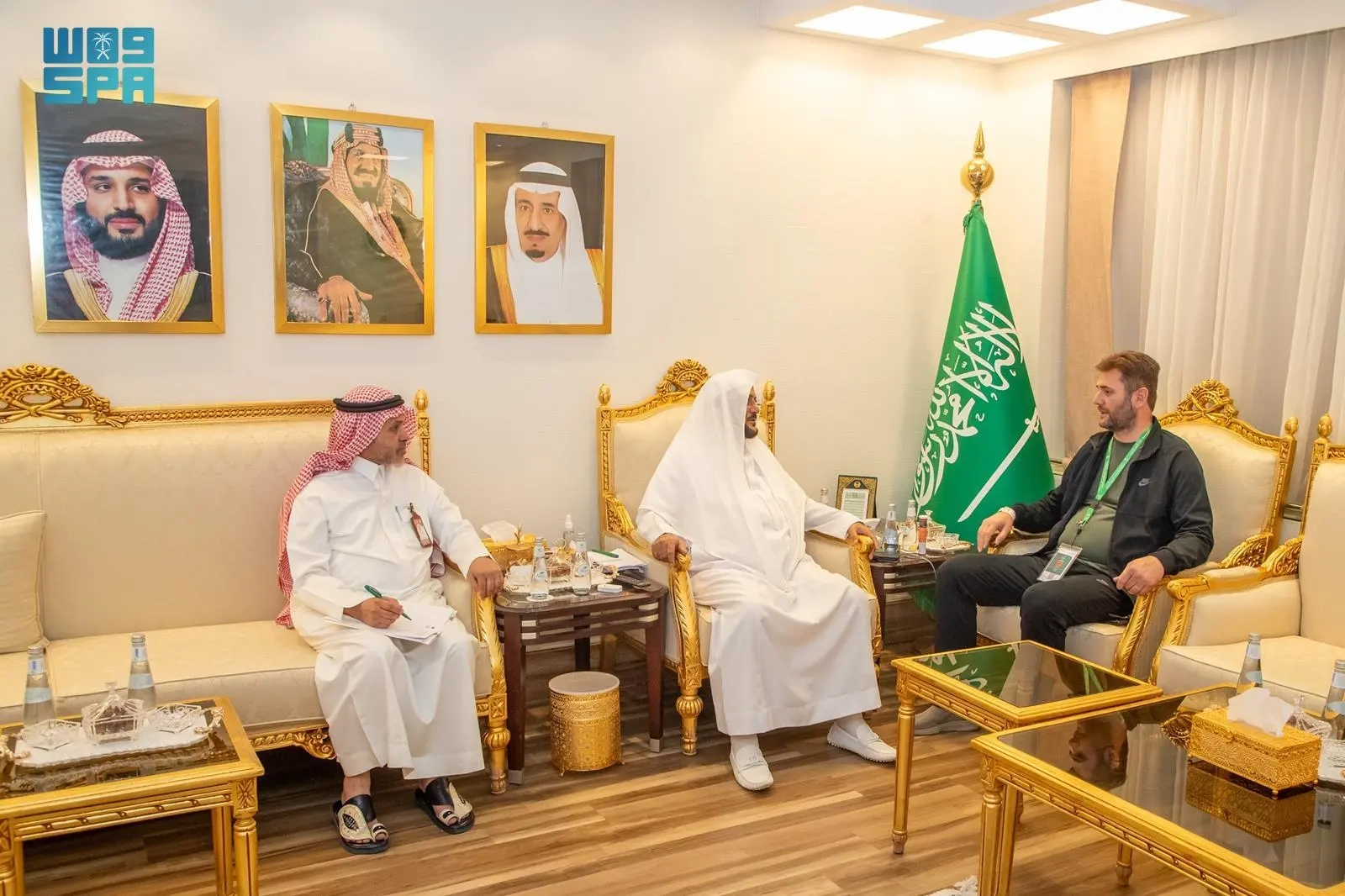 وزير الشؤون الإسلامية يستقبل مستشار وزير الخارجية الألباني