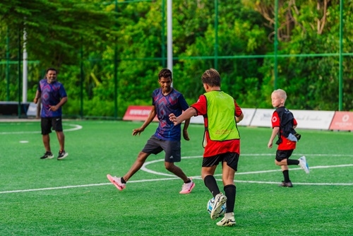 FOOTBALL FEVER RETURNS TO SIYAM WORLD MALDIVES WITH ARGENTINIAN LEGEND JAVIER SAVIOLA