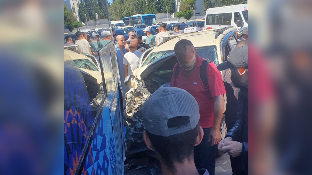 حادث مروع بطنجة.. اصطدام بين سيارة أجرة وحافلة يخلف عدة جرحى