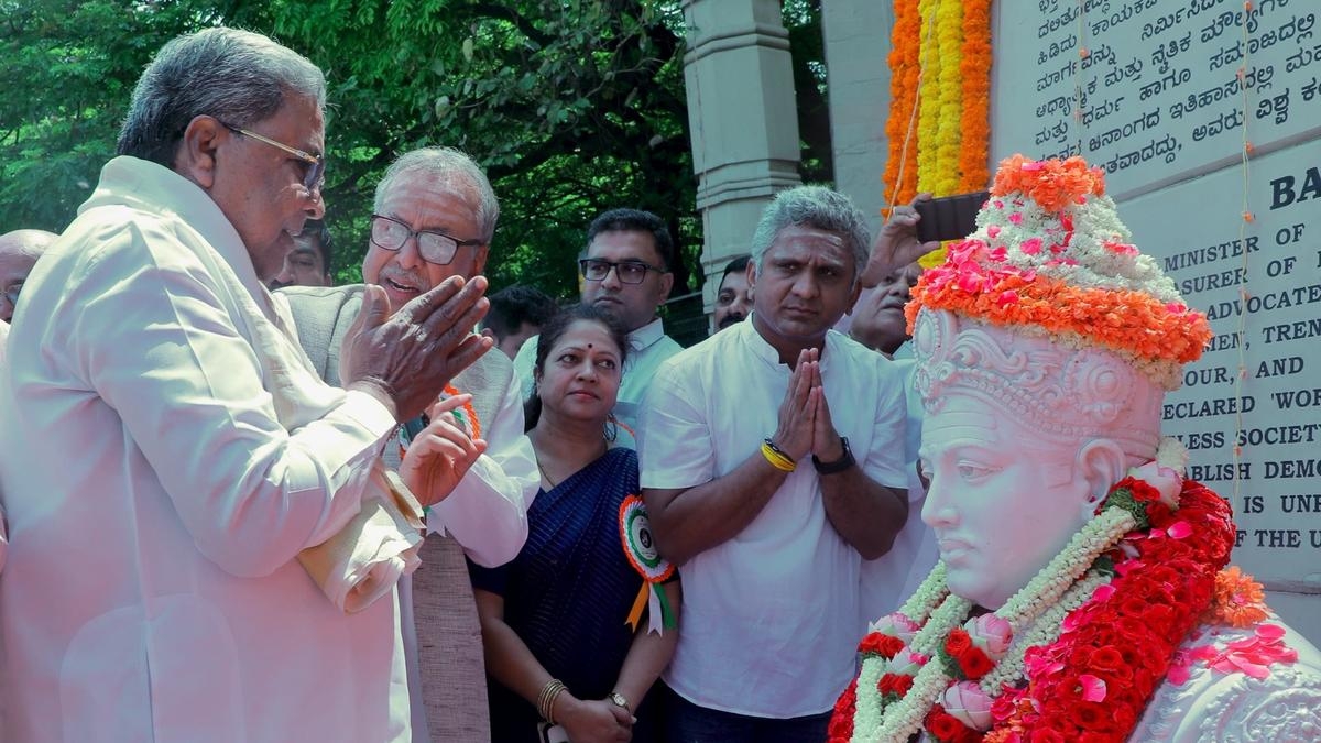 Mann Ki Baat is a one-way street, while debate is the defining character of democracy: Siddaramaiah
