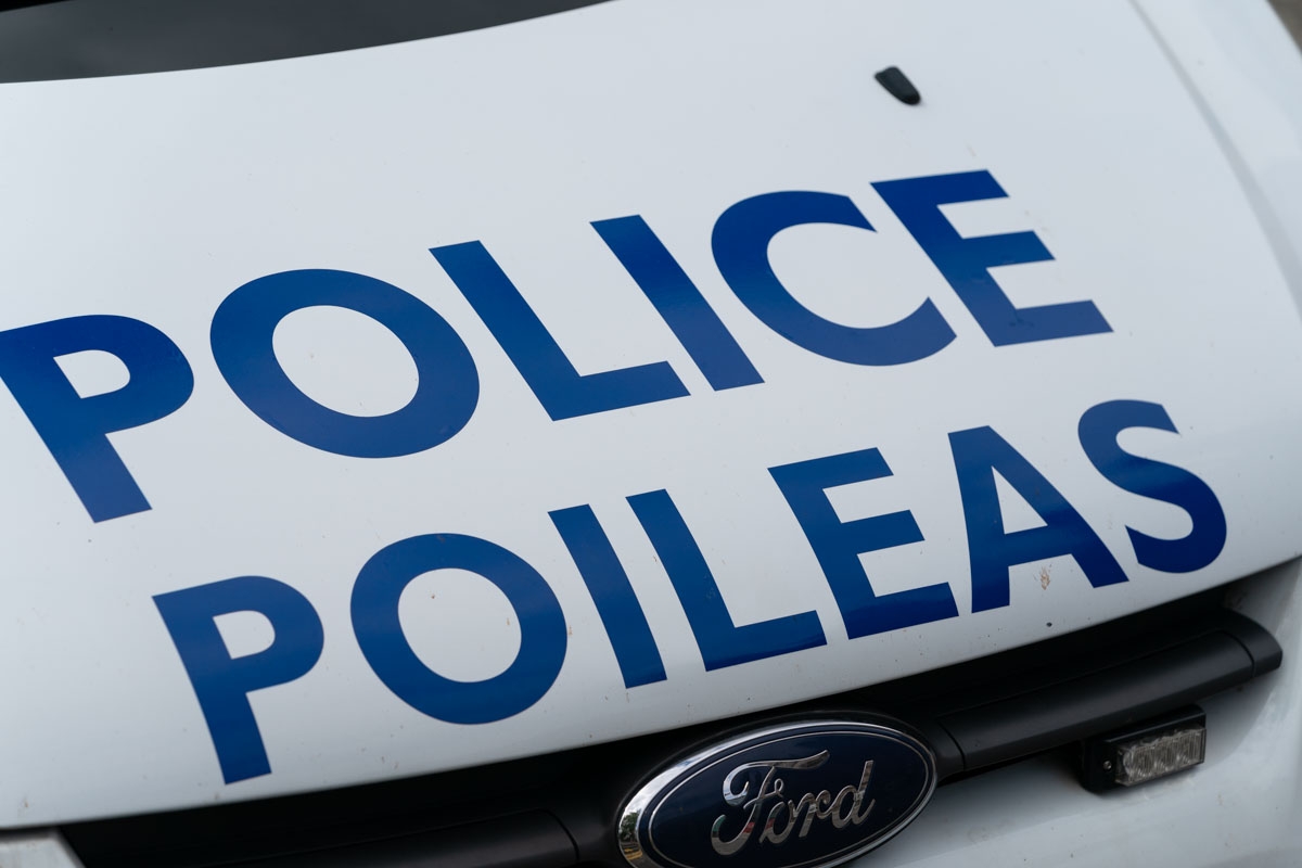Driver of Ford Transit flat bed sought after two women injured in crash near Rosewell