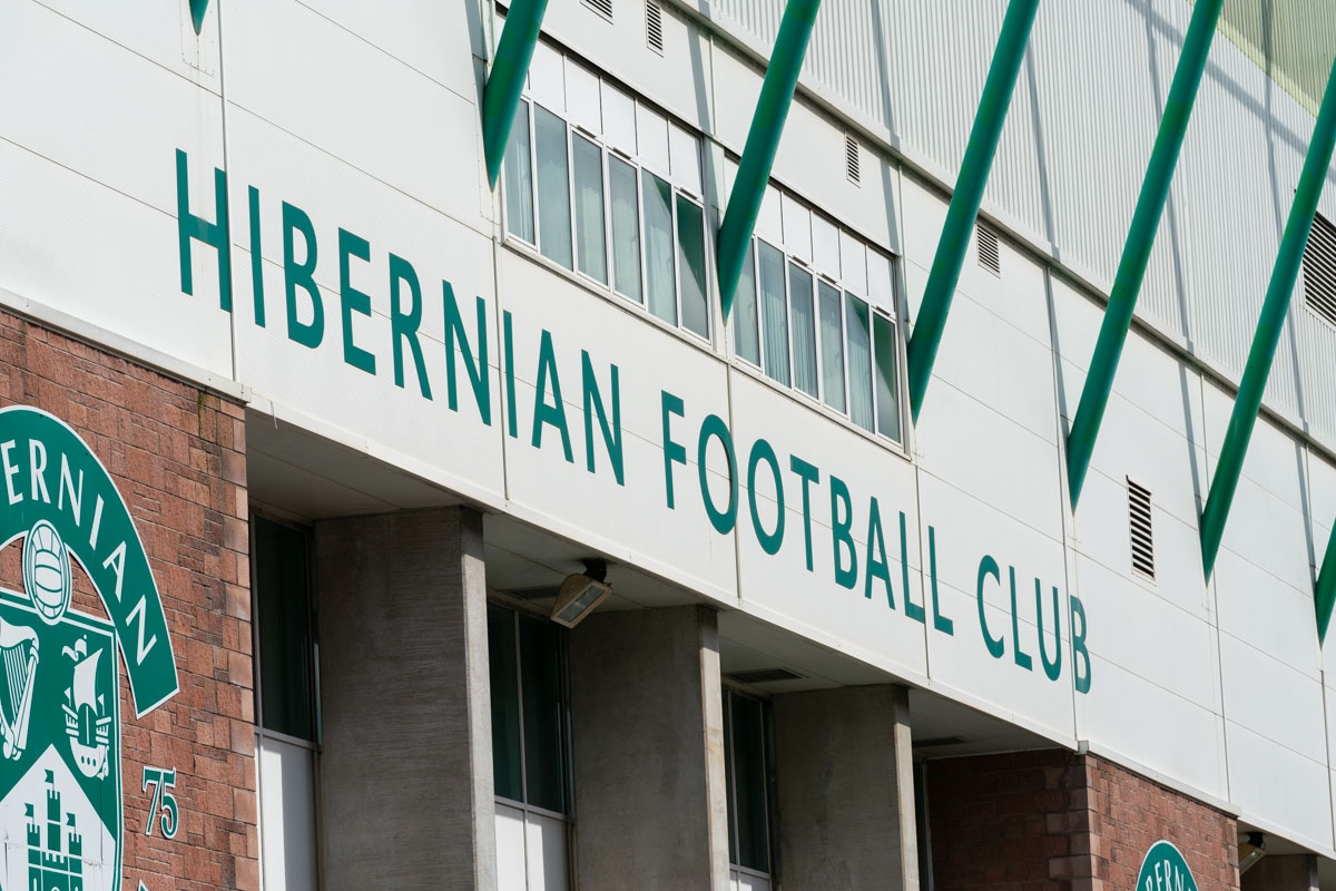 All square after pulsating 90-minutes at Easter Road