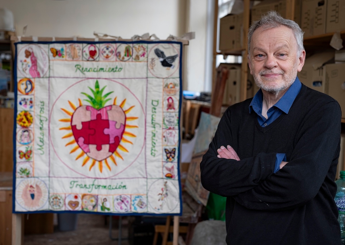 Edinburgh artist collects the next part of the Cancer Tapestry from Mexico