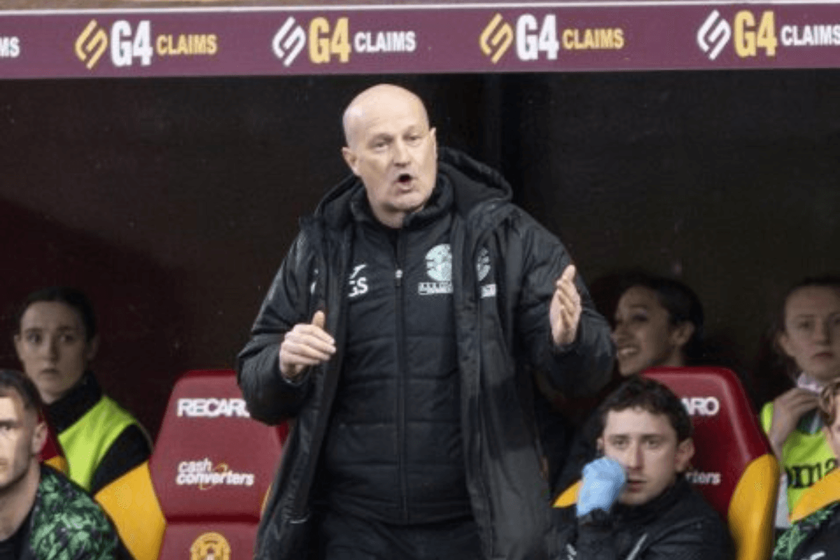 Title chasing Hibs head to Ibrox looking for three points
