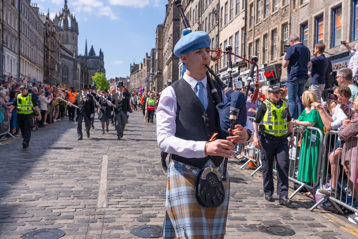 Edinburgh Tartan Parade 2025