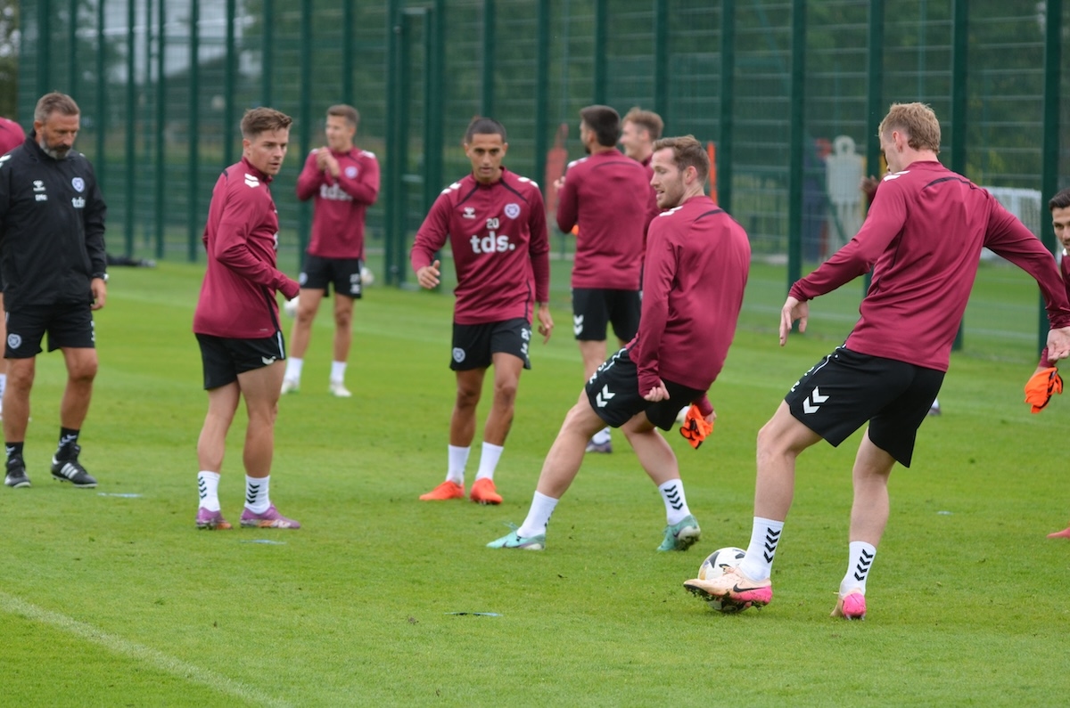 Dhanda moves to Dundee on loan