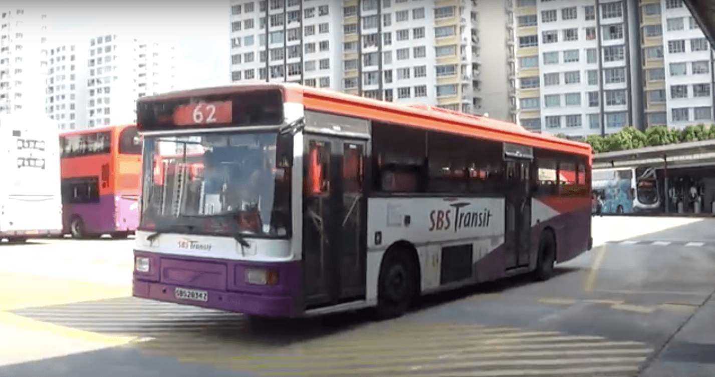 Singaporean reminds everyone to be grateful to bus drivers, especially when they wait