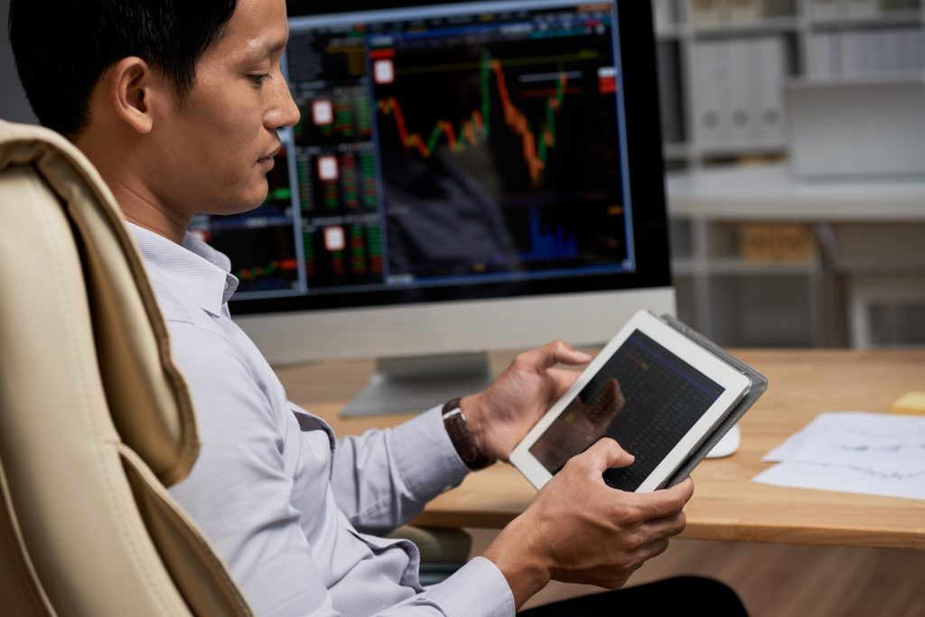 Gen Z and Millennials are confident in spotting scams, yet are the first to jump into new investments