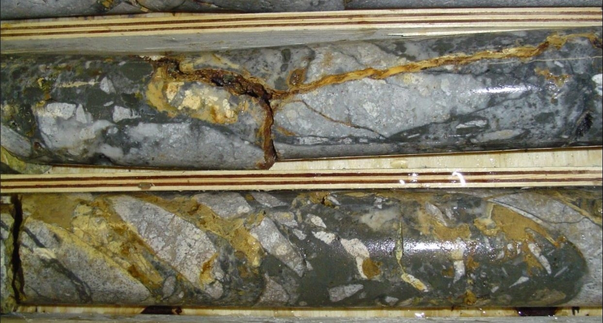 Dundee Corp. tops up position in Bulgold