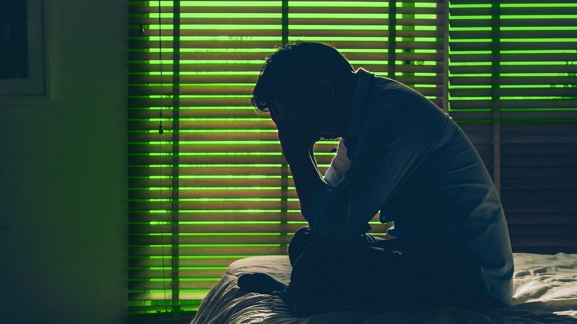 Man Feels Like Whole Life Just Endless Cycle Of Work, Eat, Sleep, Get Abducted By Aliens