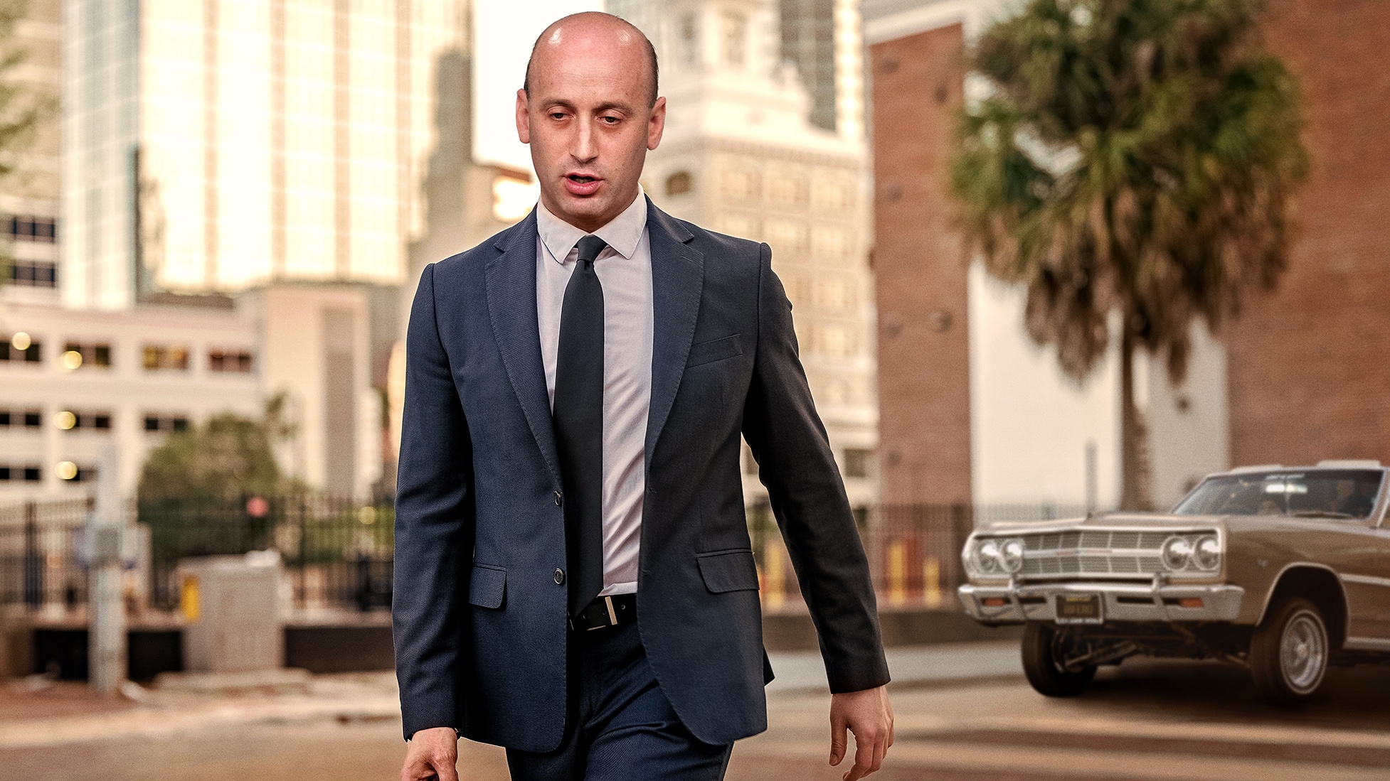 Novelty Car Horn Playing ‘La Cucaracha' Sends Stephen Miller Into Dissociative Fugue State