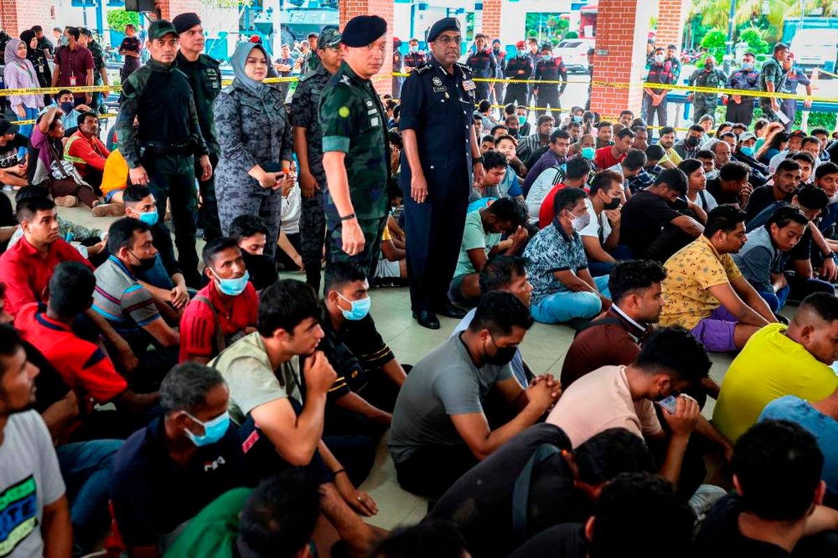 Immigration dept steps up crackdown on overstayers, 23,607 detained