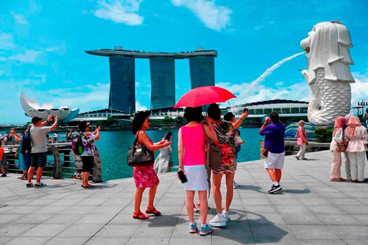 SG woman claps back at Malaysians in viral post