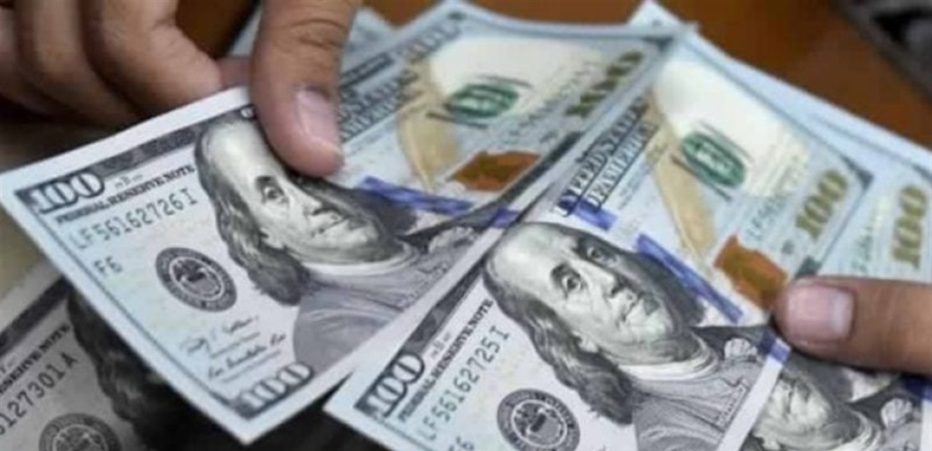 مع انحسار التوتر بين إيران وإسرائيل.. الدولار يخسر مكاسبه