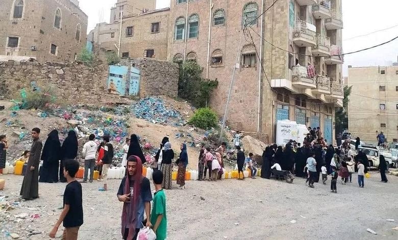 تعز.. السلطة المحلية تبحث مع الأمم المتحدة حلول أزمة المياه ومكافحة الكوليرا