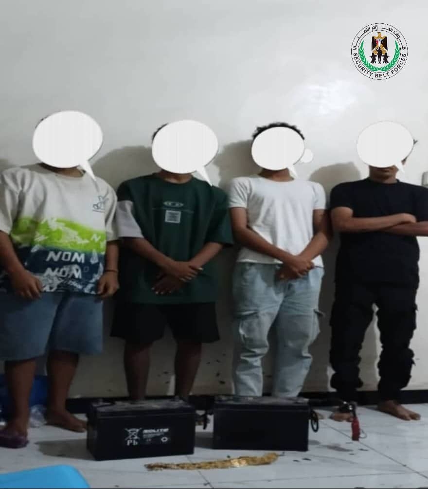 الحزام الأمني بلحج يطيح بعصابة خطيرة متورطة في عمليات سرقة منظمة