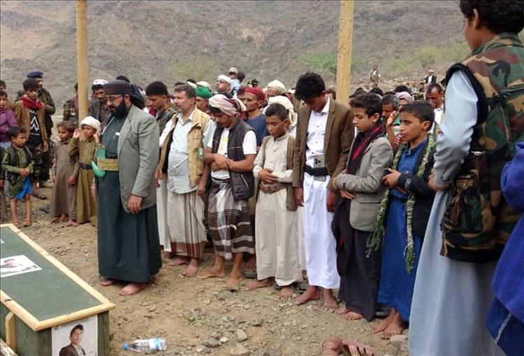 خلال أسبوع.. مليشيا الحوثي تفقد 16 عنصراً وتشيّع قيادات بارزة في صنعاء
