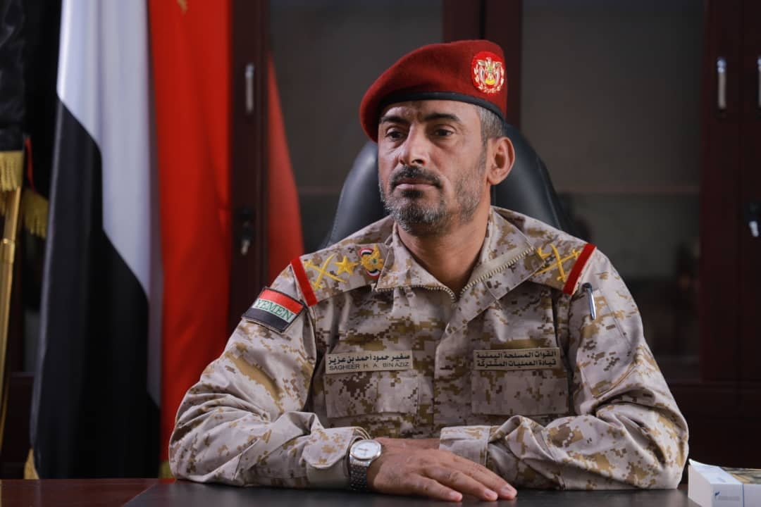 رئيس الأركان يطمئن على حجاج القوات المسلحة وذوي الشهداء والمصابين