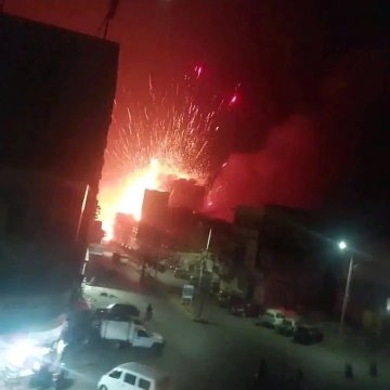 مصدر عسكري: طائرة مسيّرة حوثية وراء حريق محطة الوقود في تعز