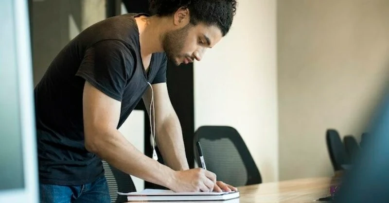 Career Tips Hindi & Career Updates: A Complete Guide to Stay Ahead in Your Career