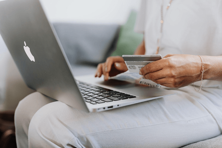 The Digital Consumer Shift: How Technology is Reshaping Everyday Buying Decisions