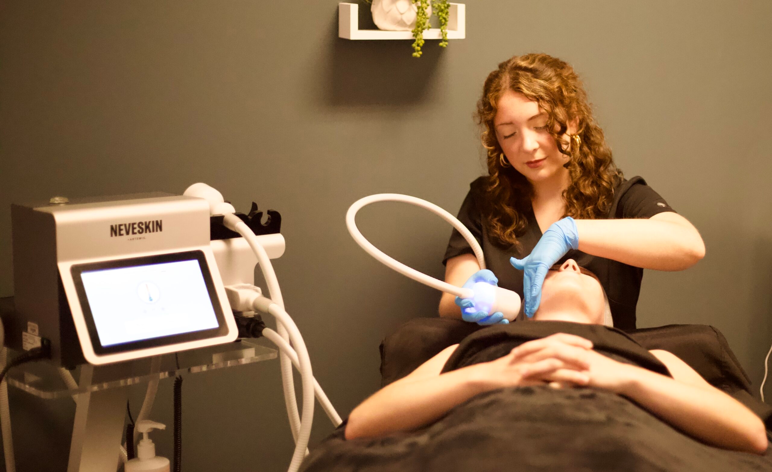 Neveskin Shape with Cryo Facial in Powell, OH: Skin and Body Rejuvenation