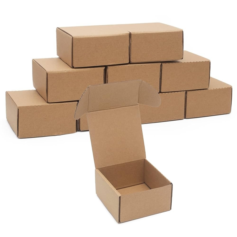 cns postal totes -why rsc boxes are the go-to choice across industry