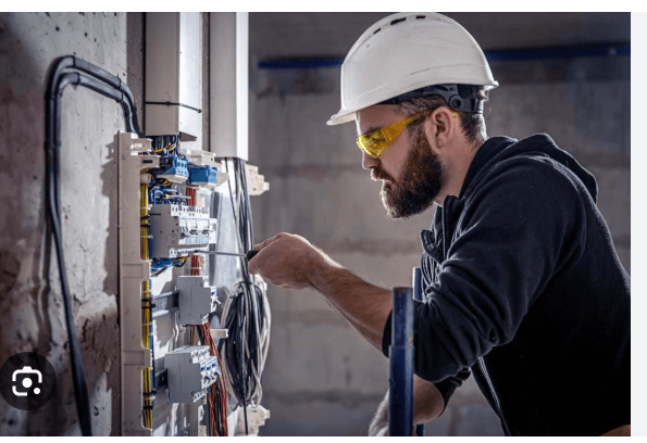Power Up Your Prospects – A Step-by-Step Roadmap from Absolute Beginner to Fully Qualified Electrician