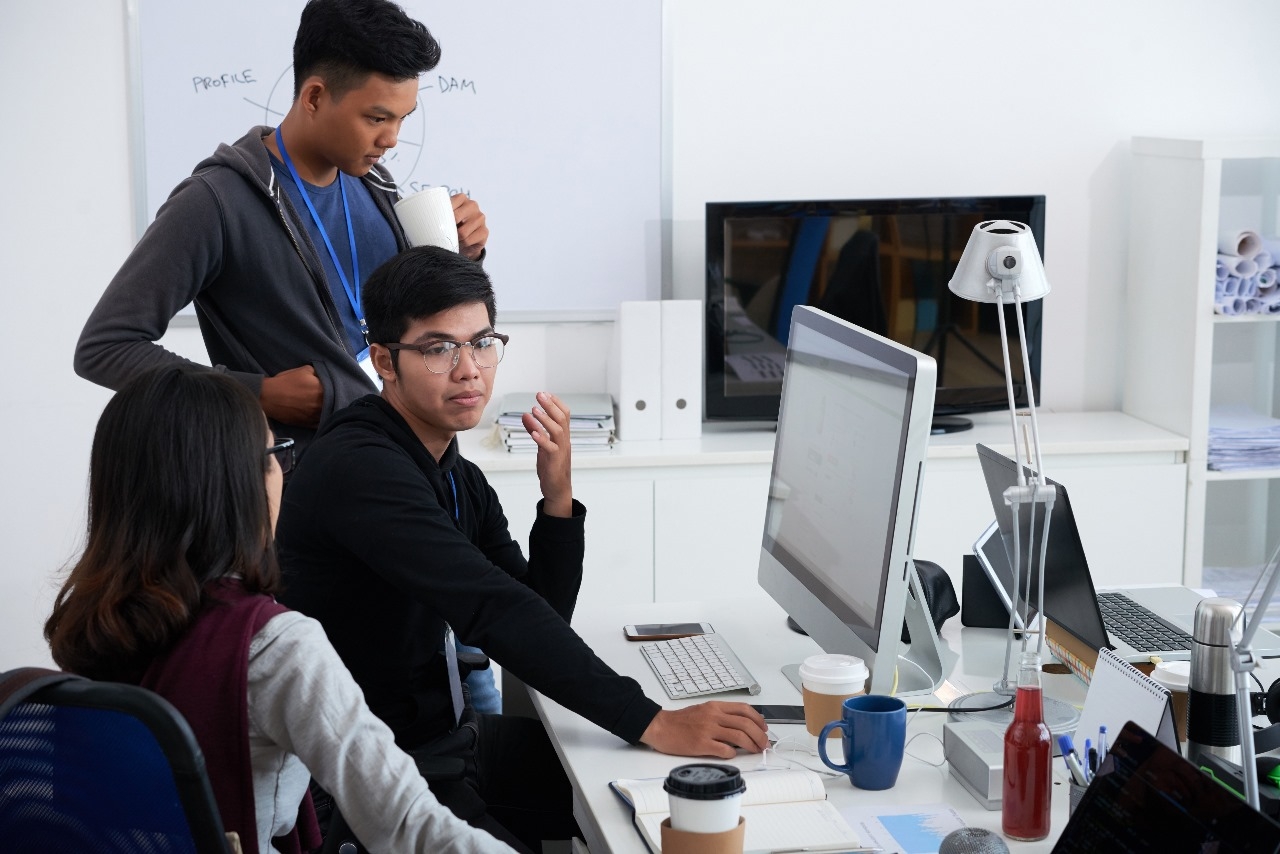 How Is AI Changing Everyday Life And Are You Keeping Up with the Latest Tech Trends?