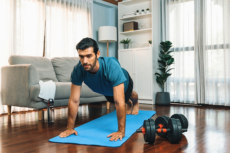 NYC Apartment Workout Tips That Work in 2025