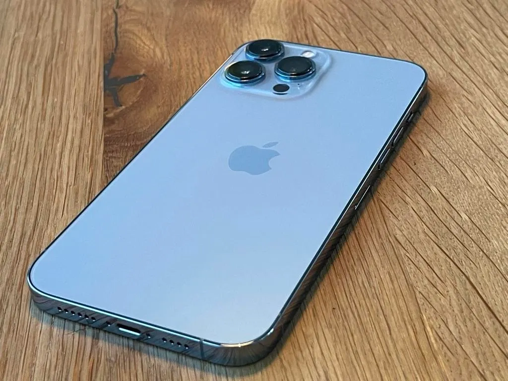 Exploring iOS 15: New Features on the iPhone 13 Pro Max
