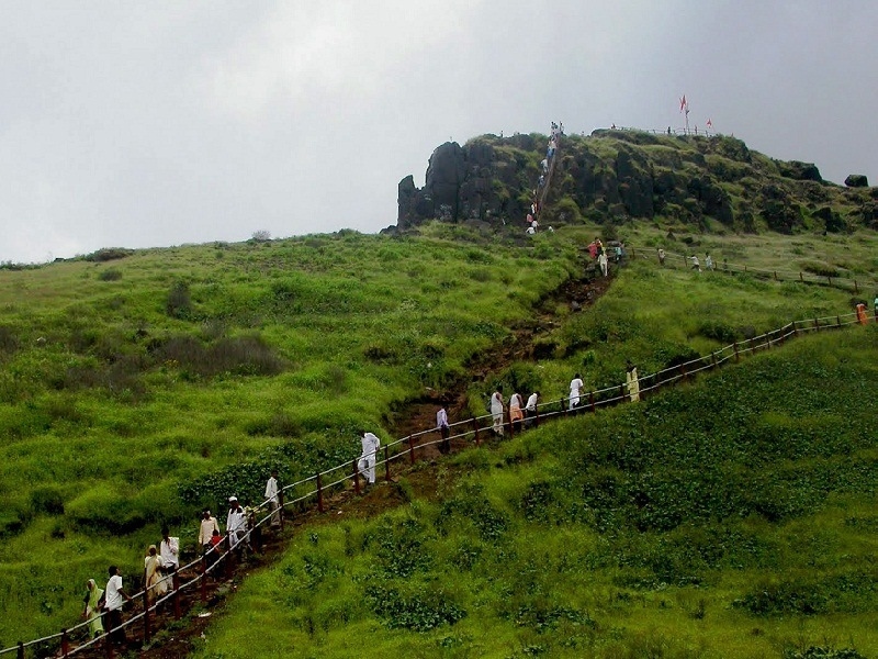 Kedarkantha Trek: A Complete Guide to the Ultimate Winter Adventure