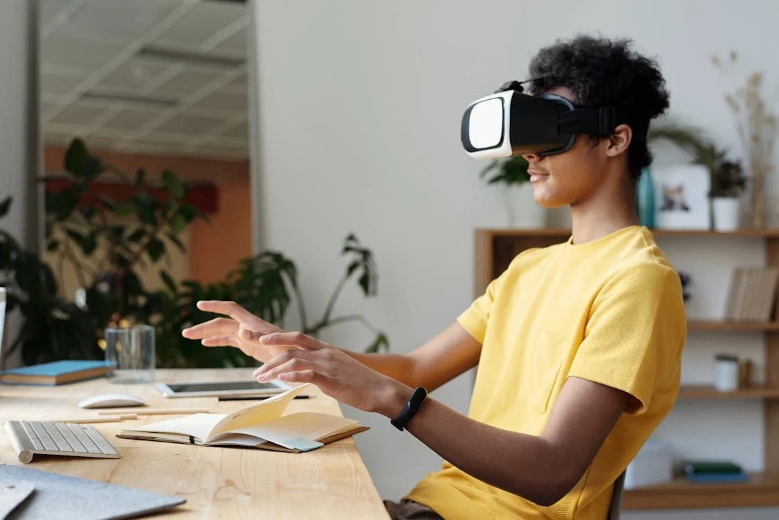 The Evolution of User Experience: From Desktop to Mobile and Beyond