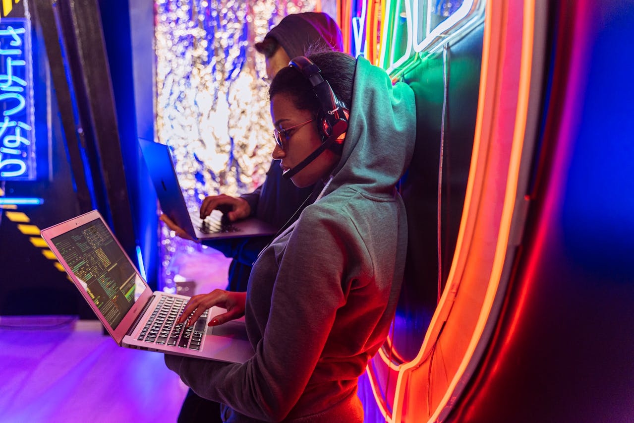 How Secure Are Popular Color Prediction Game Apps? A Cybersecurity Review