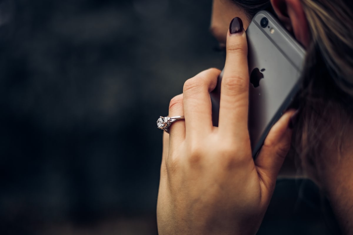 How to communicate without a phone number