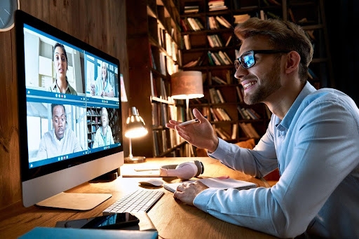 How Virtual Teams Can Help Entrepreneurs Scale Efficiently