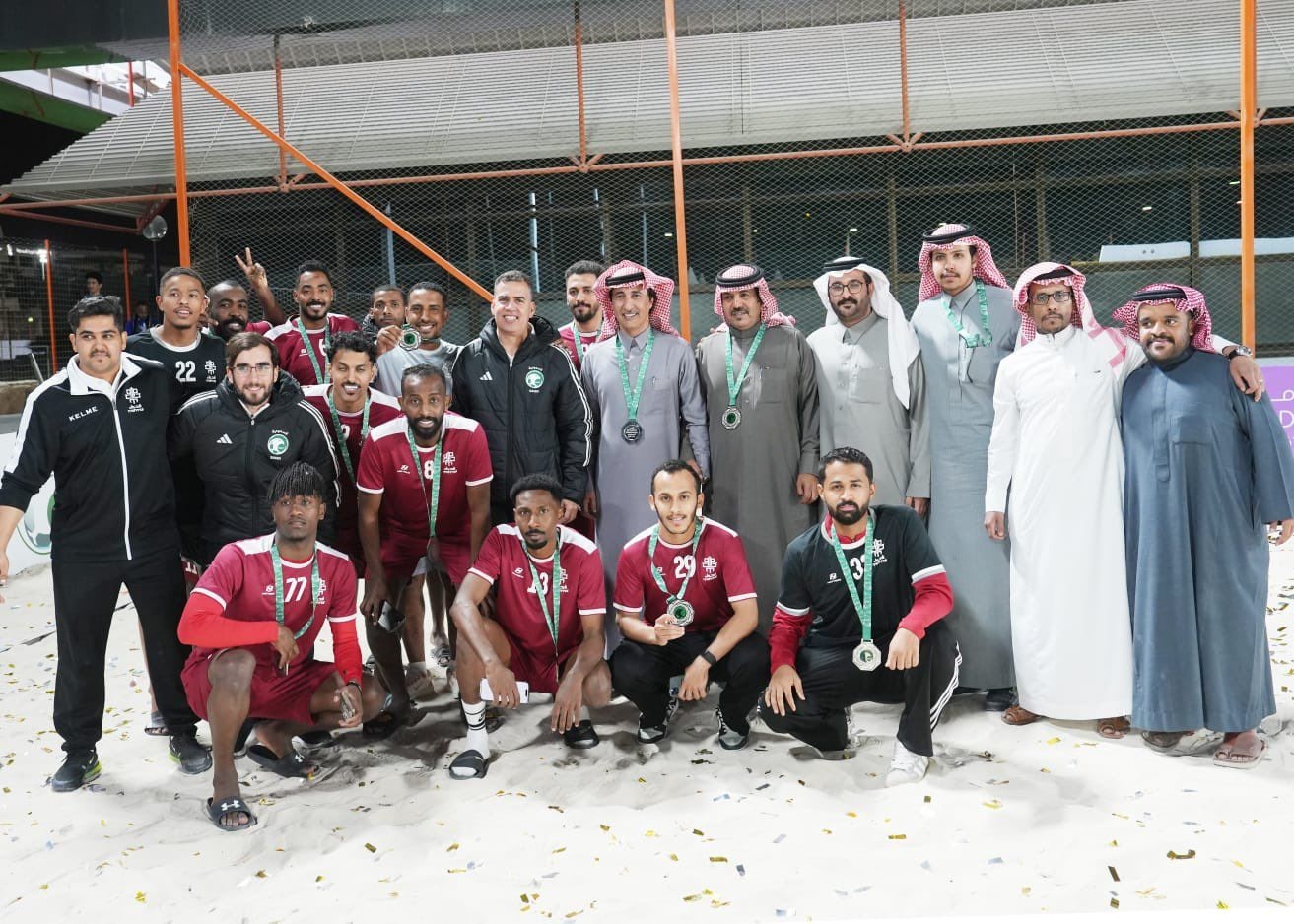 إسحاق الماس يقود المحمل إلى وصافة الدوري السعودي الممتاز لكرة القدم الشاطئية
