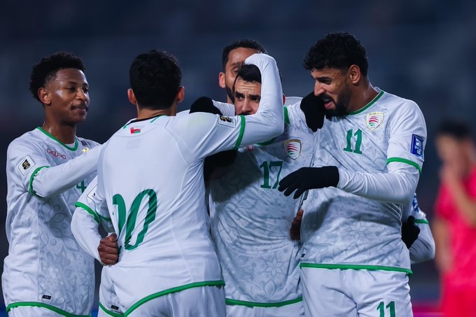 الأحمر يخطف نقطة ثمينة من أرض الشمشون الكوري