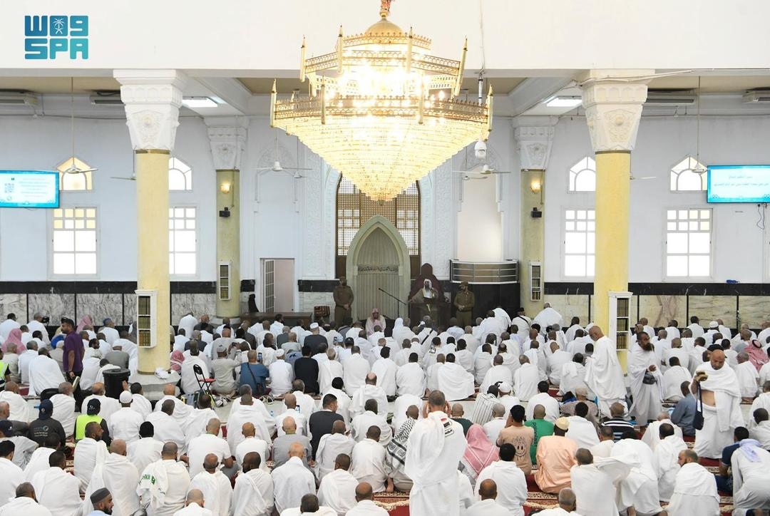 'الشؤون الإسلامية' تُنظّم محاضرتين توعويتين في مسجد الخيف