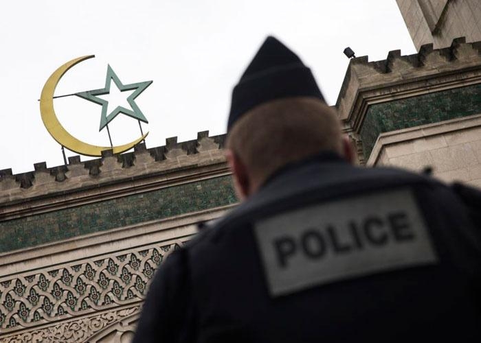 Tunisie Telegraph سيعرض اليوم أمام مجلس الدفاع برئاسة ماكرون : ماذا جاء في التقرير الحكومي حول الاخوان المسلمين بفرنسا