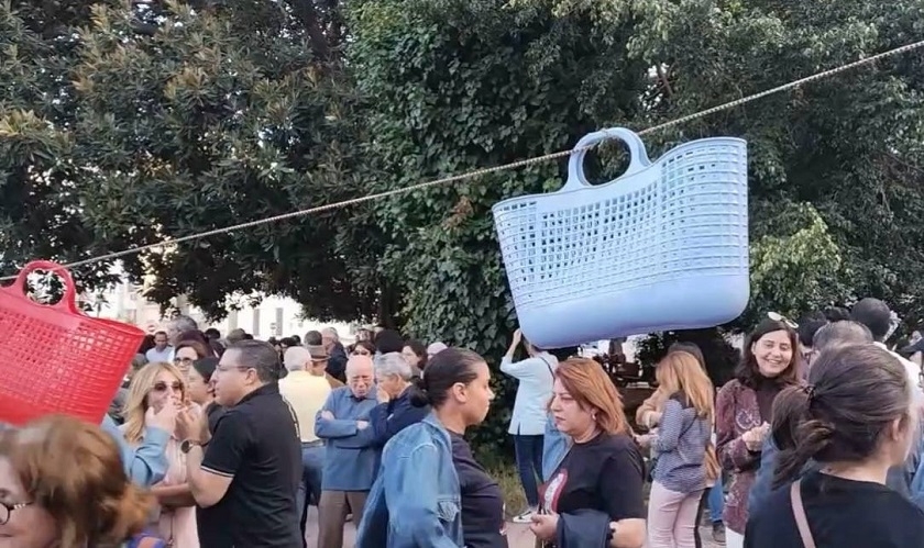 Tunisie Telegraph خلف البارلوار : ألف توقيع لأحمد صواب