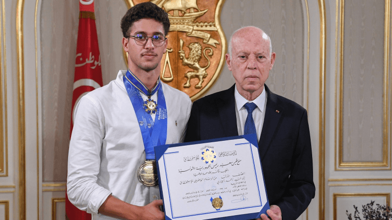 Tunisie Telegraph سعيّد يمنح الجوادي الصنف الأوّل من الوسام الوطني للاستحقاق في الرياضة
