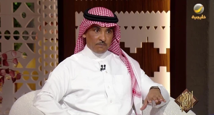 ‏المديفر لـ "وزير الإعلام": هل أوقفت مقال للكاتب عبدالرحمن الراشد في "الشرق الأوسط"؟.. شاهد رد الأخير
