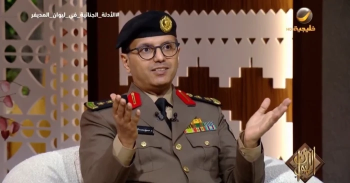 بالفيديو.. خبير بالأدلة الجنائية يروي قصة اختطاف "فتى" واغتصابه من قبل قائد مركبة.. وكيف قادت "بقايا تراب" الشرطة للوصول للجاني