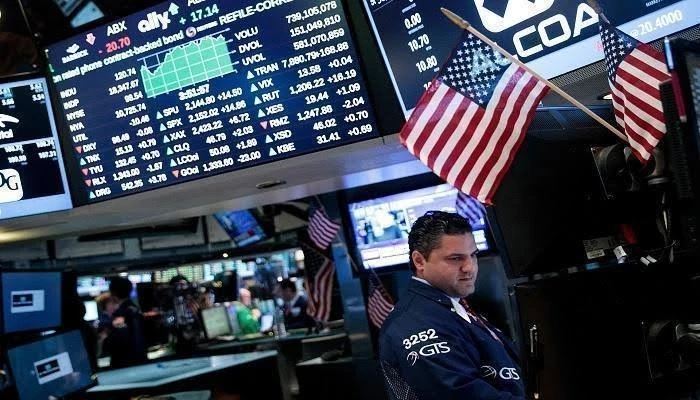 إيلون ماسك في مقدمة المتضررين.. انخفاض الأسهم الأمريكية بعد فرض الصين رسوم جمركية إضافية على السلع الأمريكية